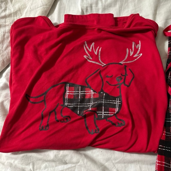 croft & barrow Other - Croft & Barrow Red Pajama Top with Dog Print